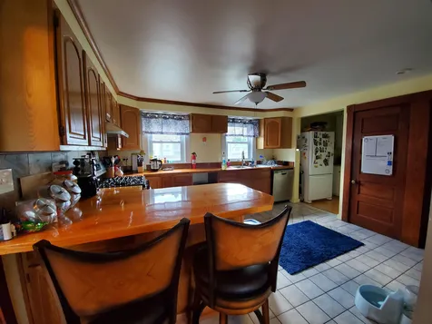 94 Lake Street Nashua NH 03060