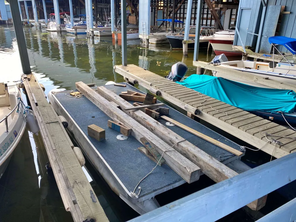 197 Farrants Point Newport City VT 05855