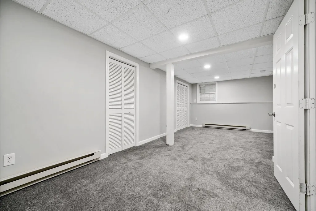 15 Lamprey Village Drive Epping NH 03042
