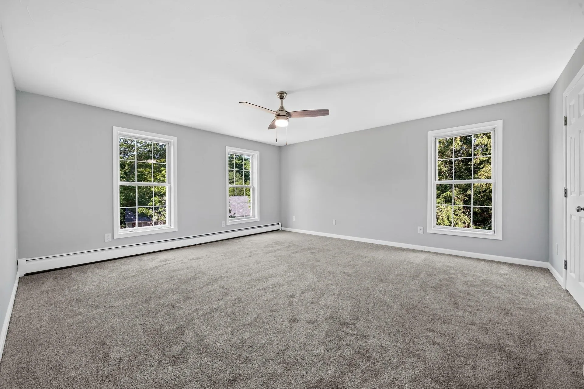 15 Lamprey Village Drive Epping NH 03042