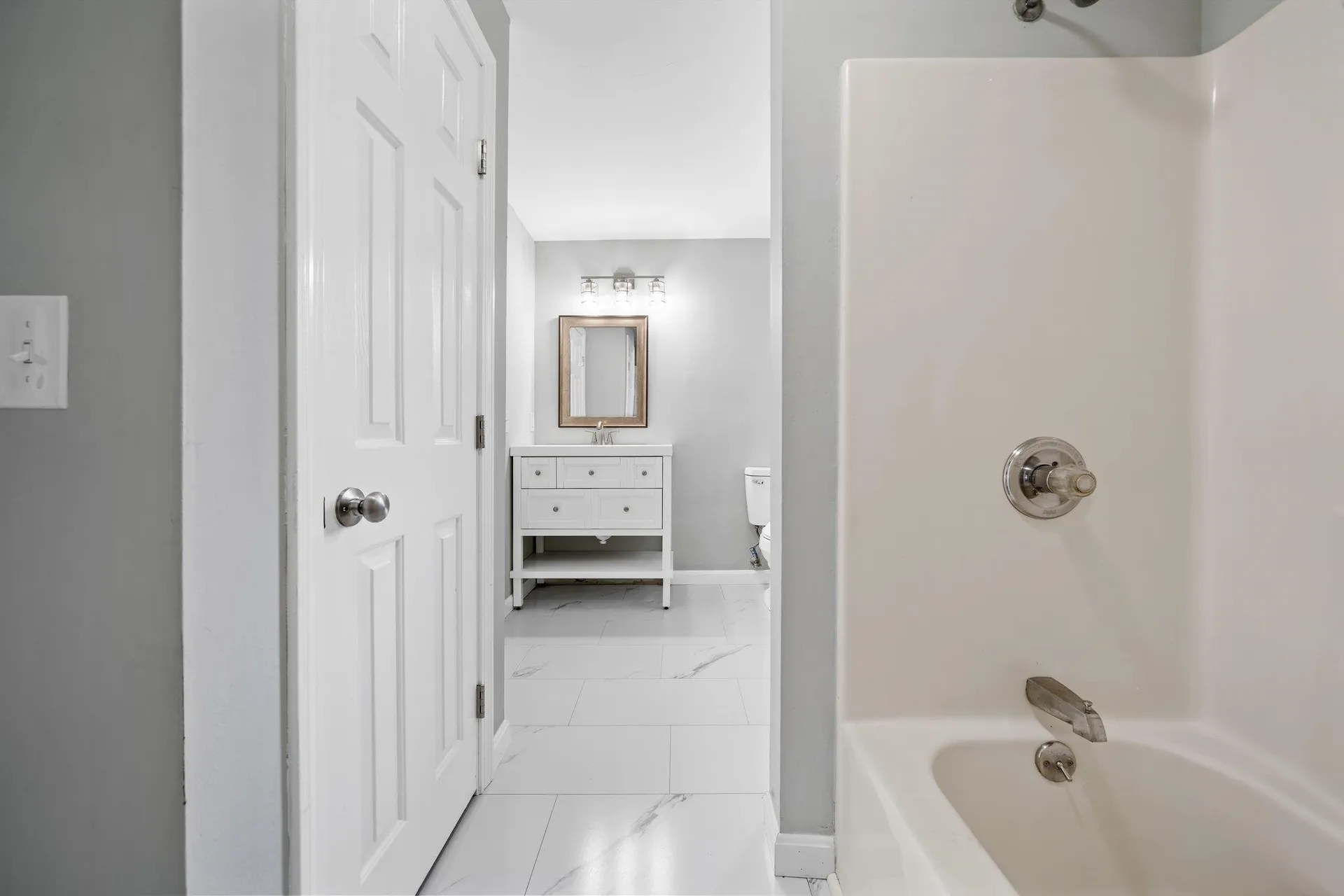 15 Lamprey Village Drive Epping NH 03042