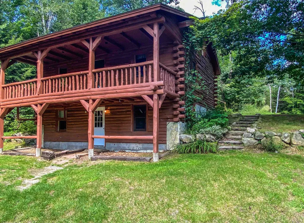 29 Cindys Way Enfield NH 03748