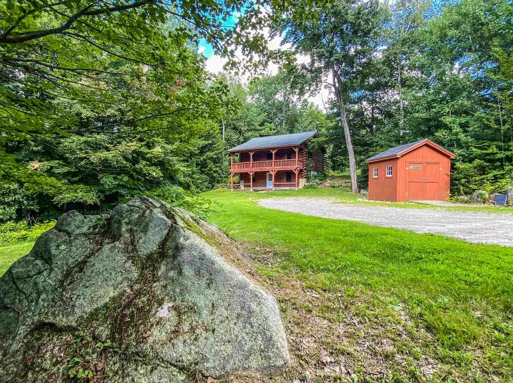29 Cindys Way Enfield NH 03748