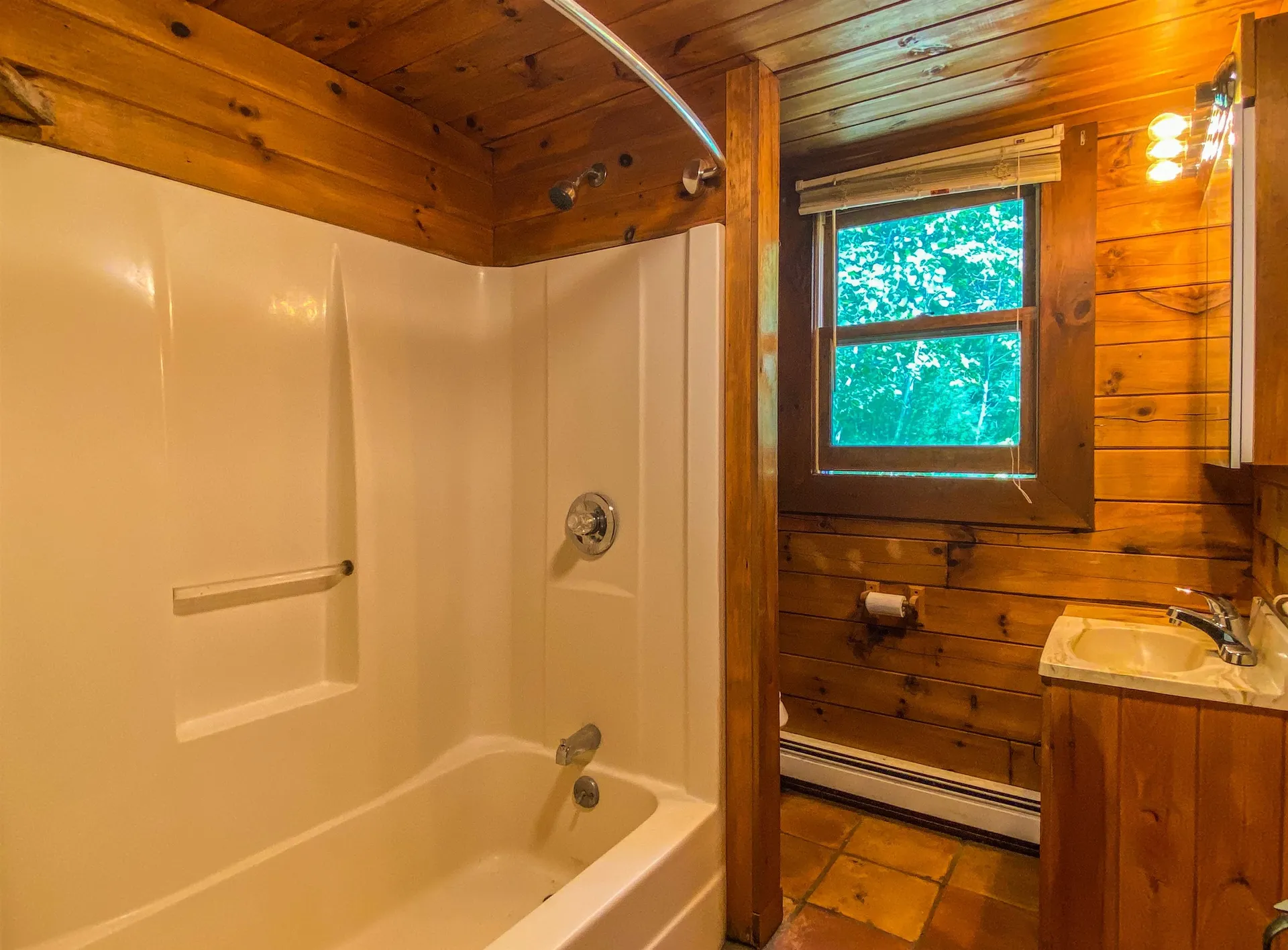 29 Cindys Way Enfield NH 03748