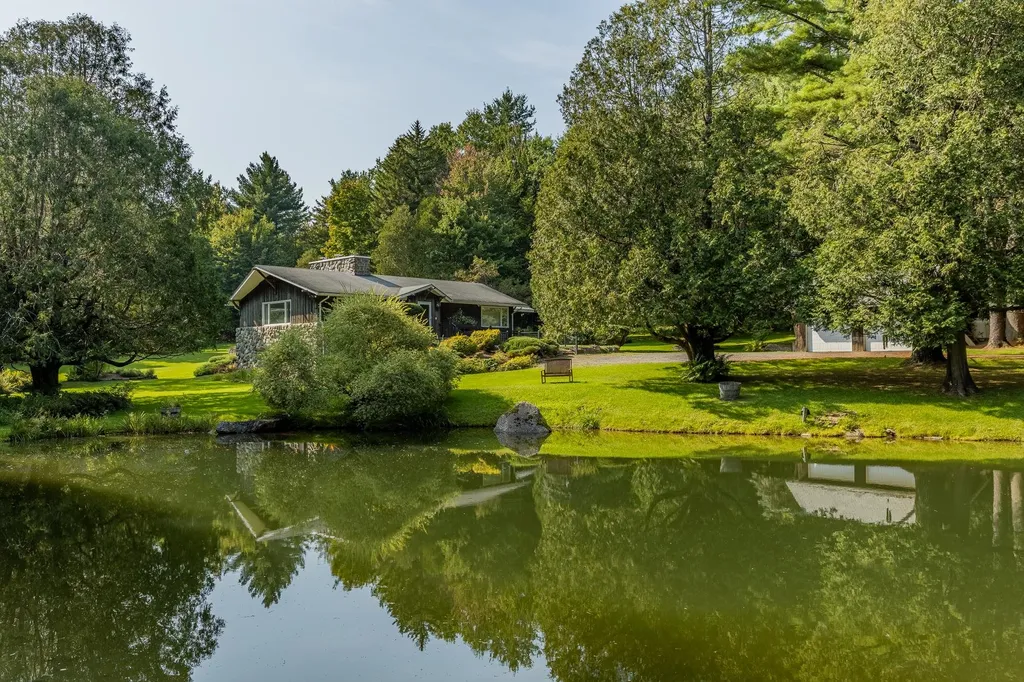 40 Sanborn Road Stowe VT 05672