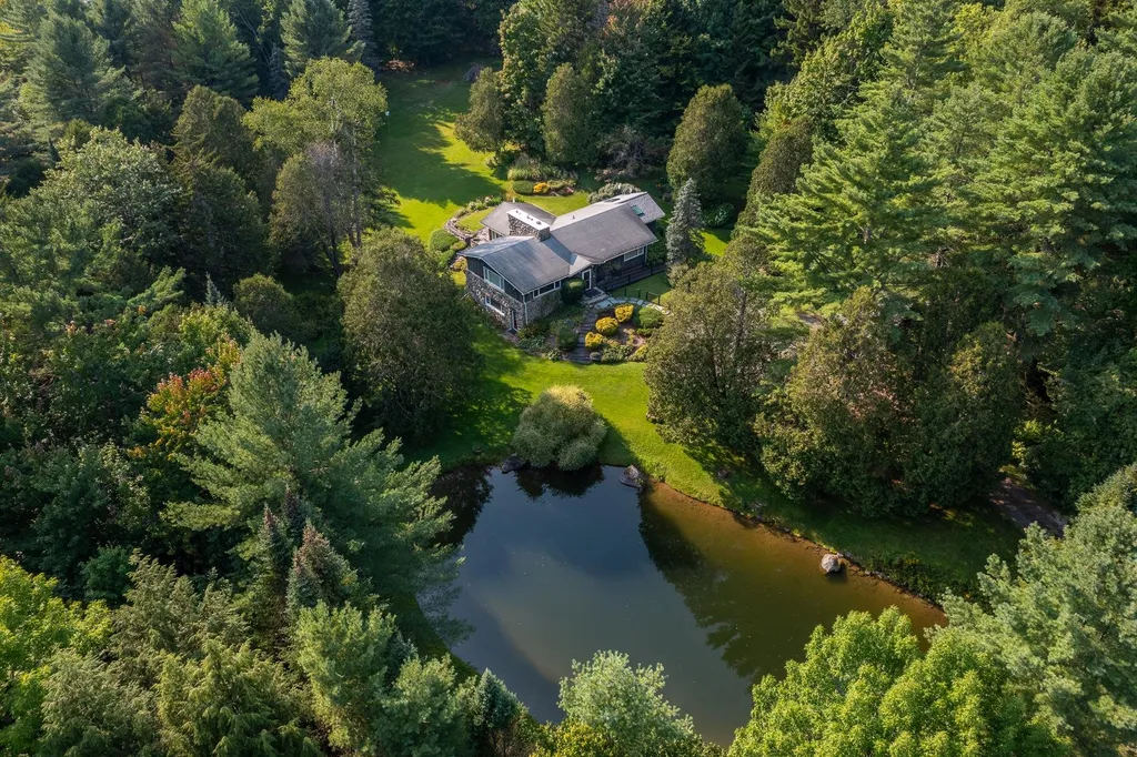 40 Sanborn Road Stowe VT 05672