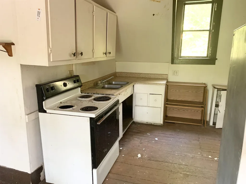 1276 Creamery Road Ryegate VT 05042
