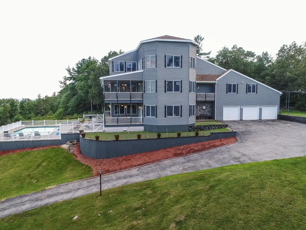 23 Scenic View Drive Pelham NH 03076