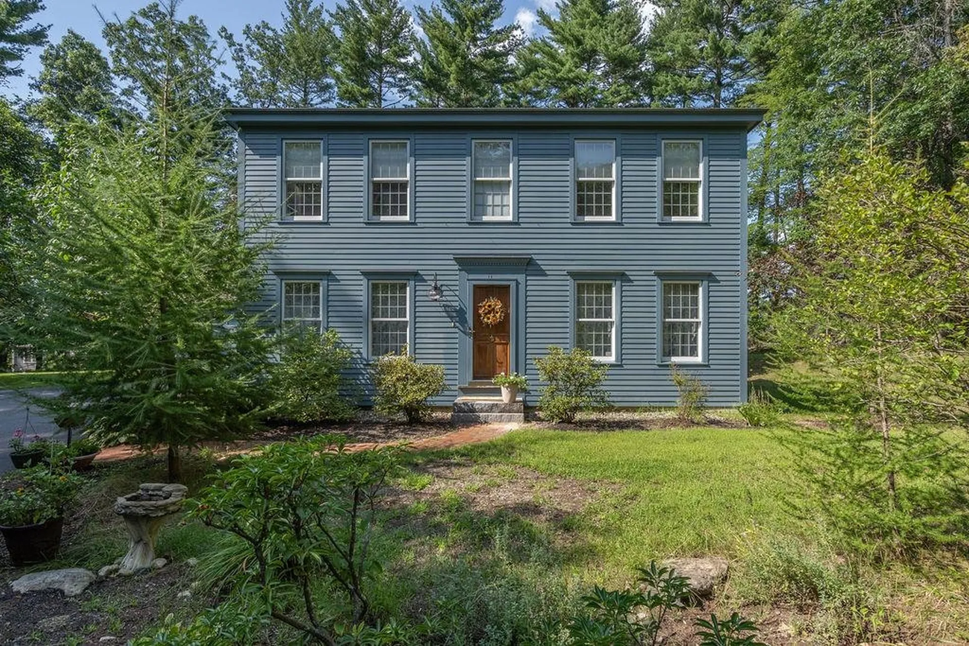 11 Rumford Lane Bedford NH 03110