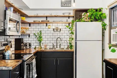 25 Pleasant Street Pembroke NH 03275-1421