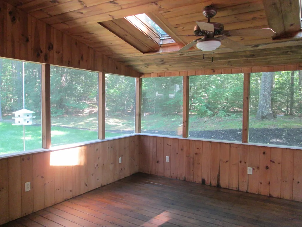 57 Great Oak Drive Chester NH 03036