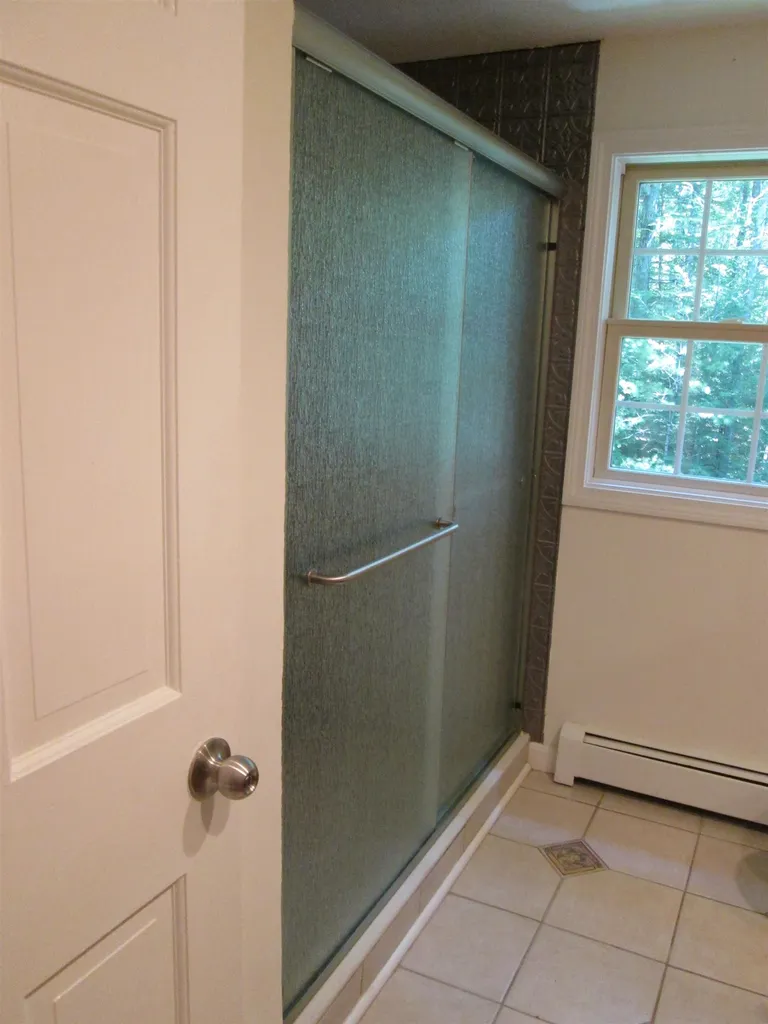 57 Great Oak Drive Chester NH 03036