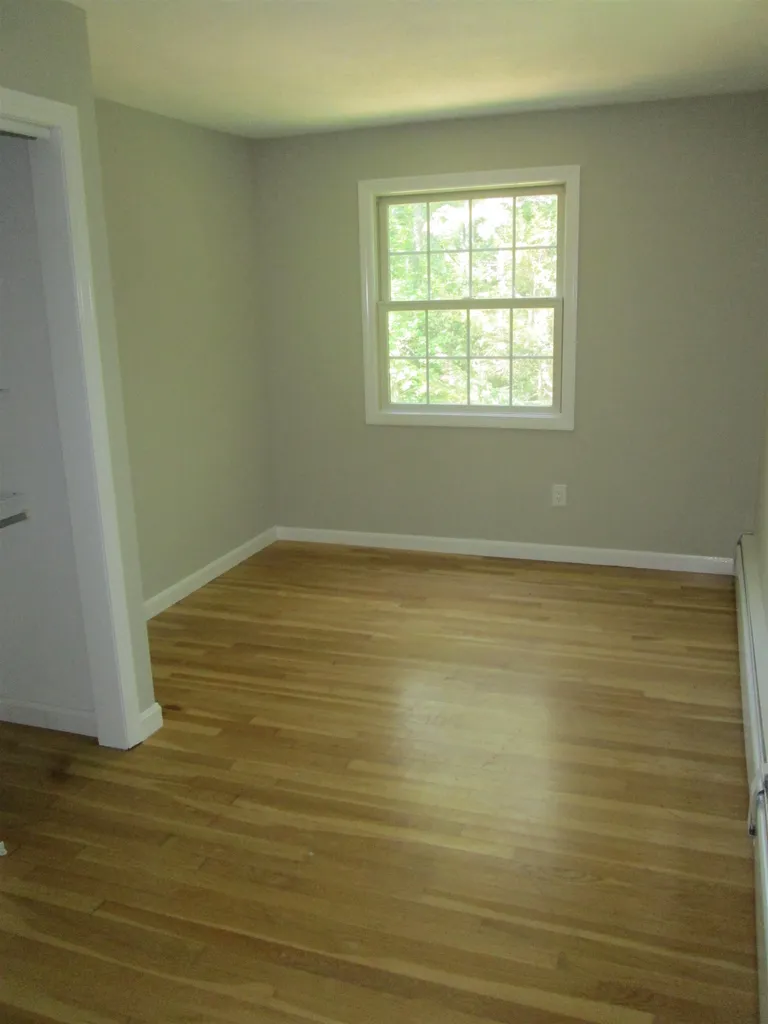 57 Great Oak Drive Chester NH 03036