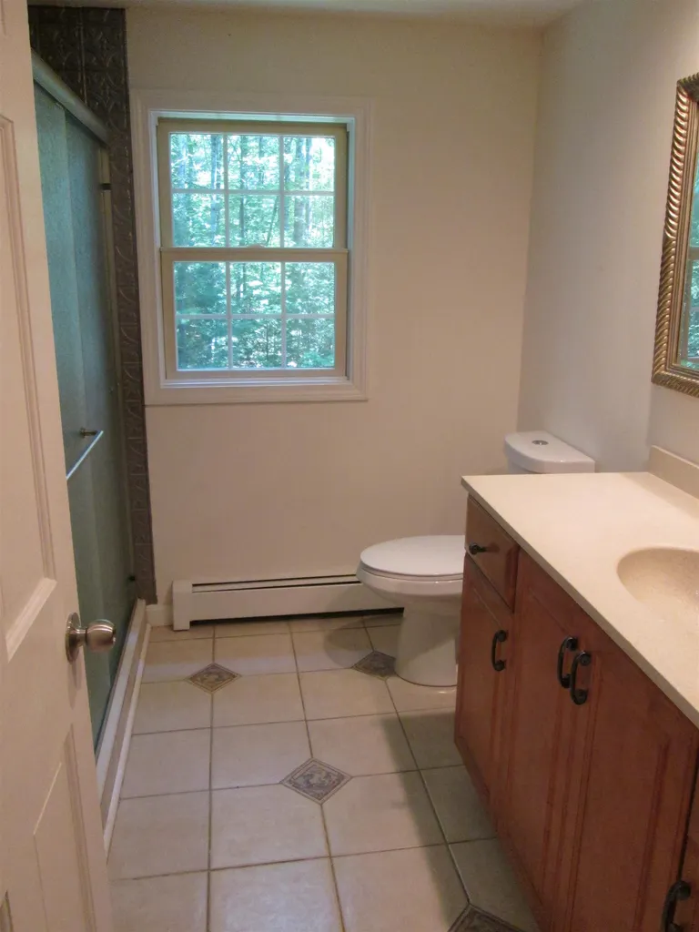 57 Great Oak Drive Chester NH 03036