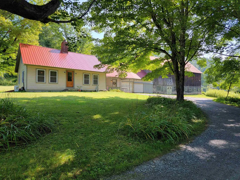 55 Davidson Road Bradford VT 05033