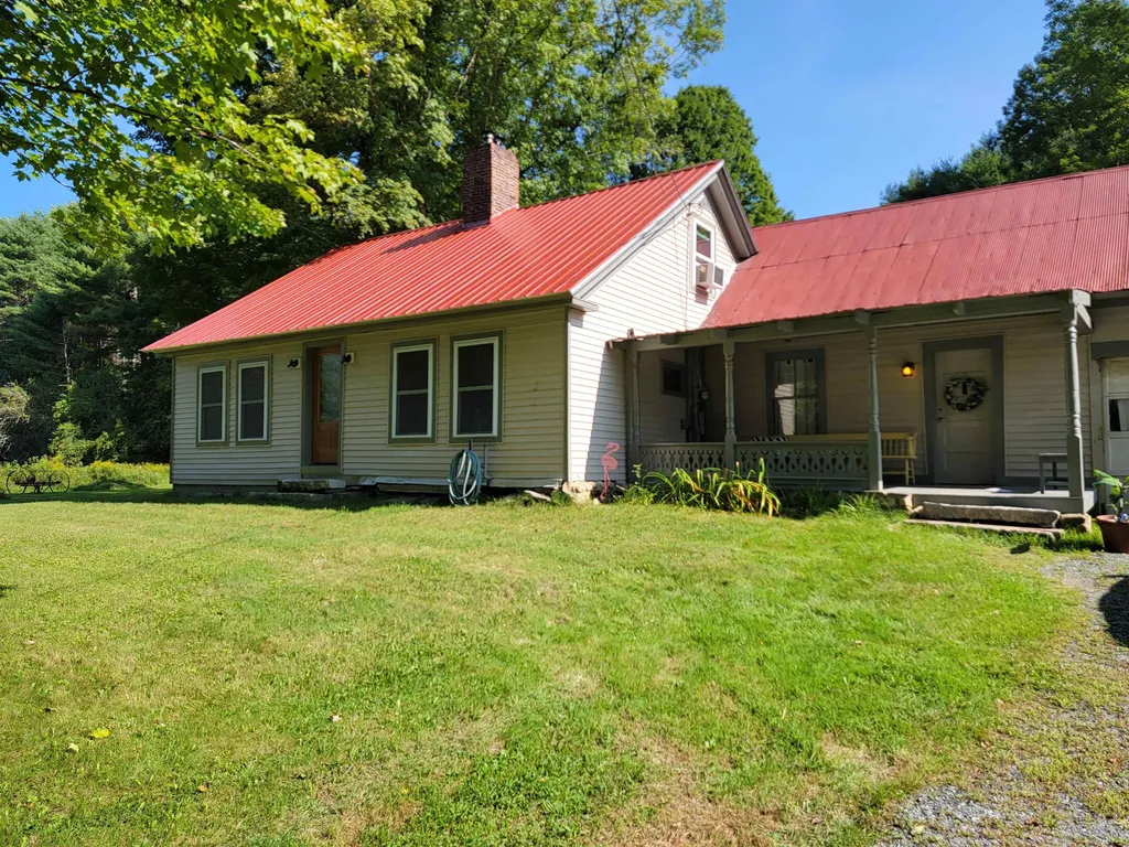 55 Davidson Road Bradford VT 05033