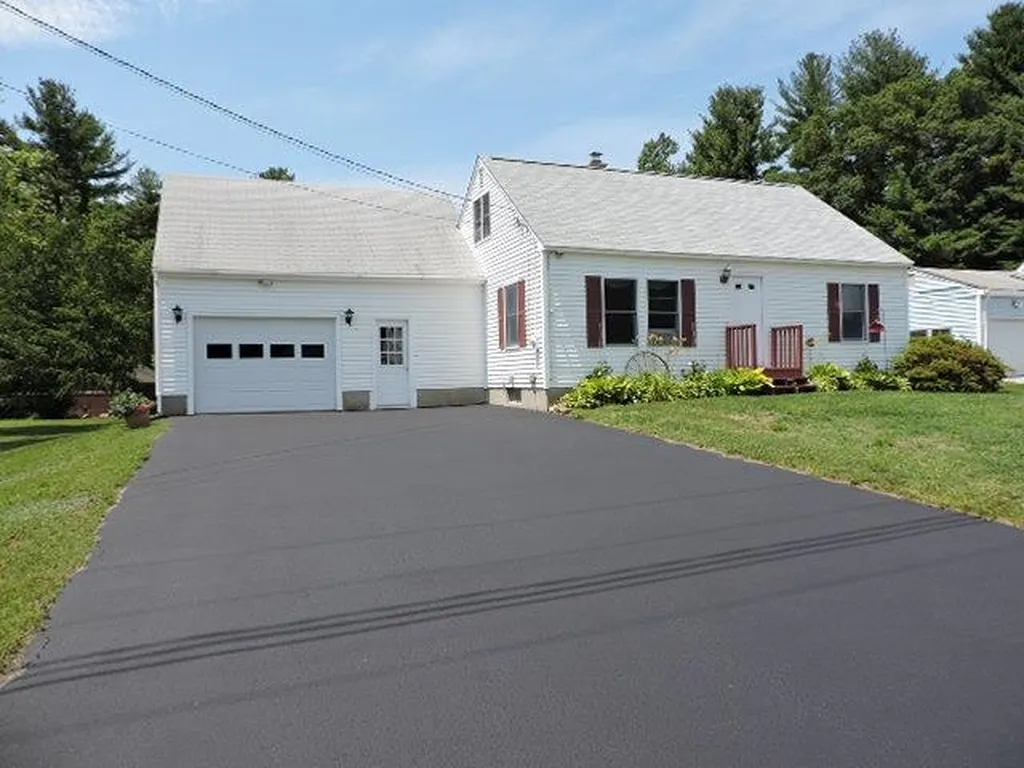 7 Berry Lane Merrimack NH 03054