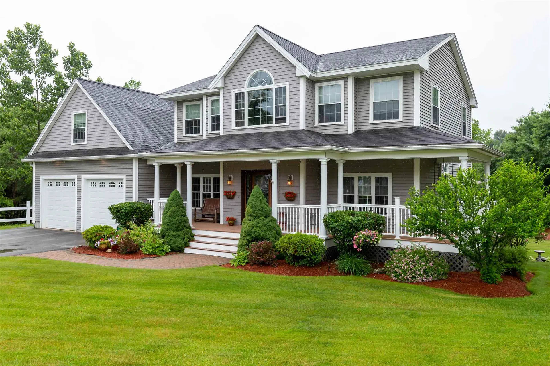 7 Paula Circle Hudson NH 03051