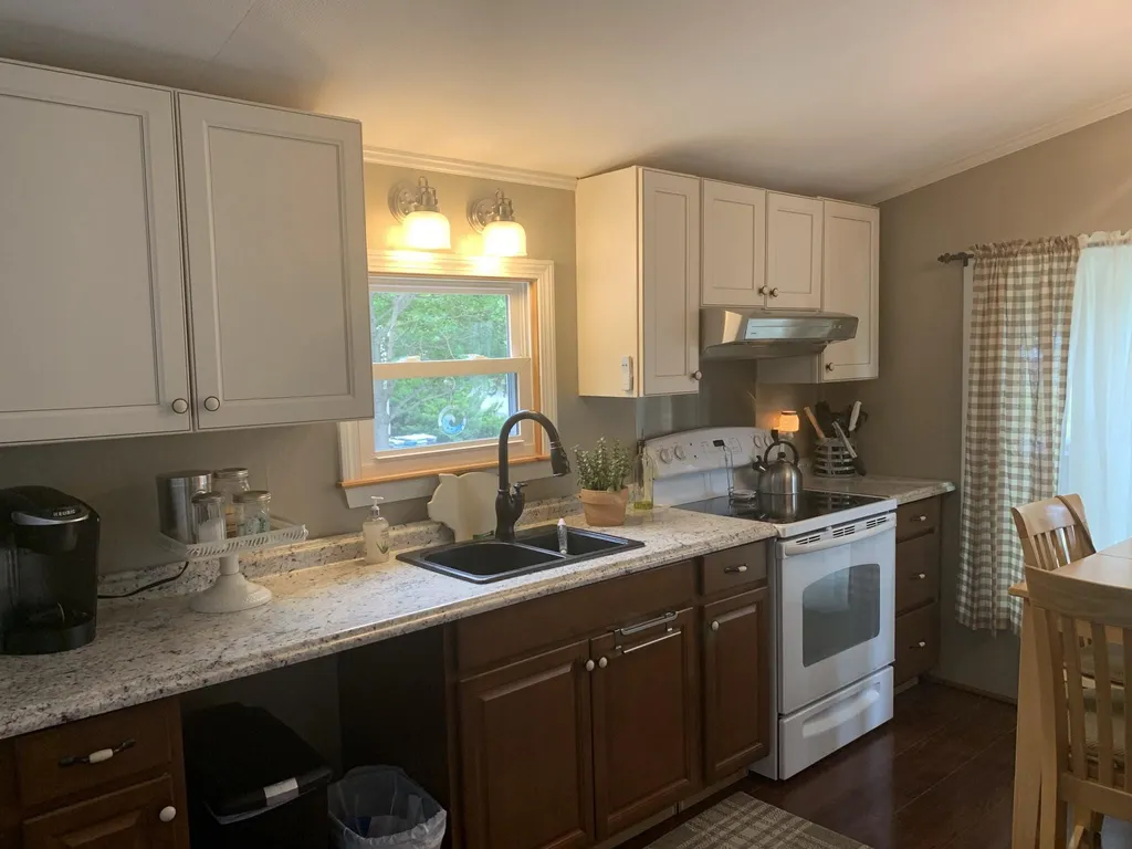 130 Daffodil Hill Lane Rochester NH 03868
