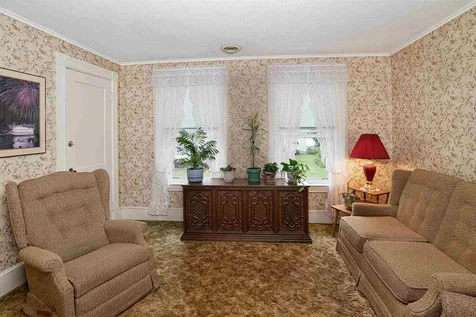 23 Quirin Street Manchester NH 03102