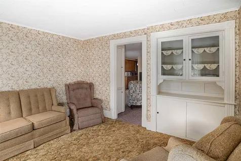 23 Quirin Street Manchester NH 03102