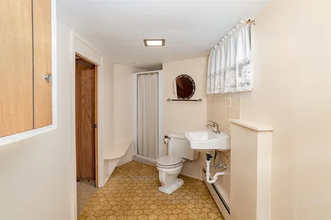 23 Quirin Street Manchester NH 03102