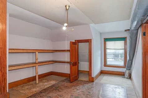 23 Quirin Street Manchester NH 03102