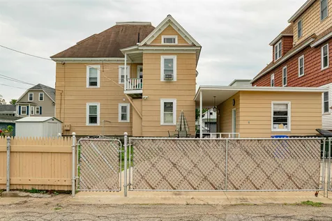 23 Quirin Street Manchester NH 03102
