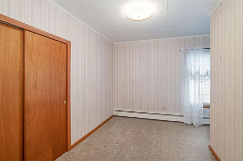 23 Quirin Street Manchester NH 03102