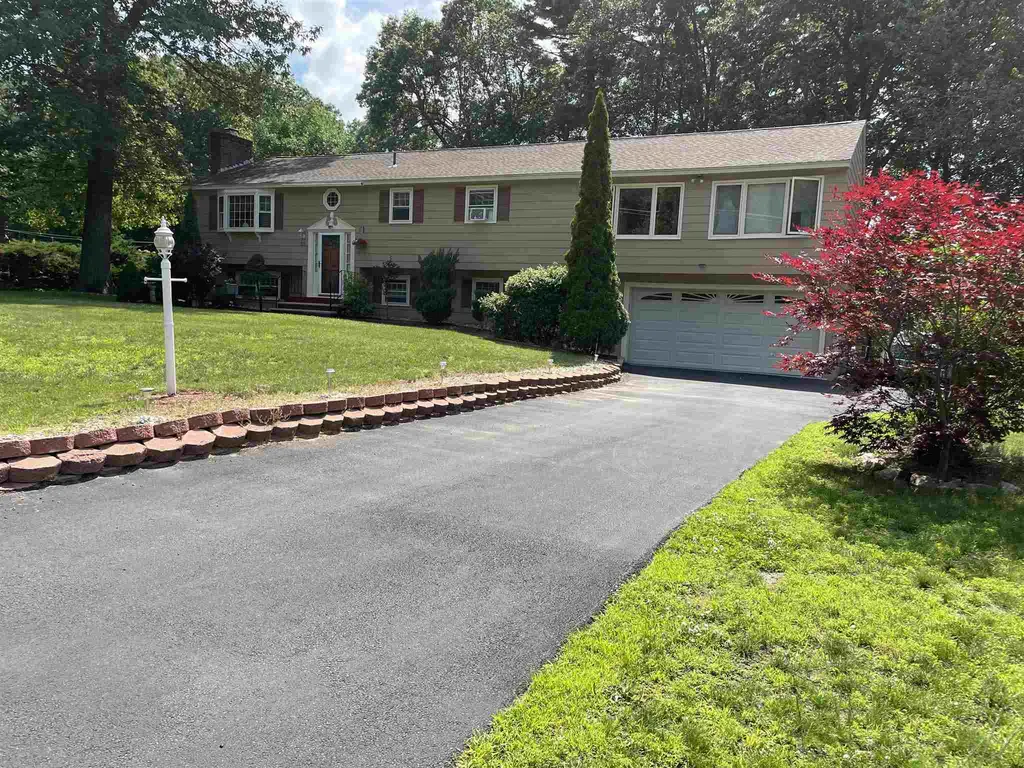 33 Brady Avenue Derry NH 03038