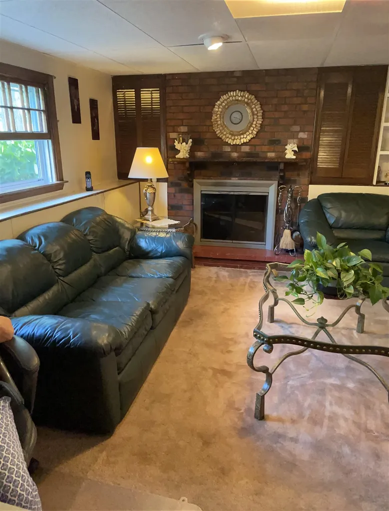 33 Brady Avenue Derry NH 03038