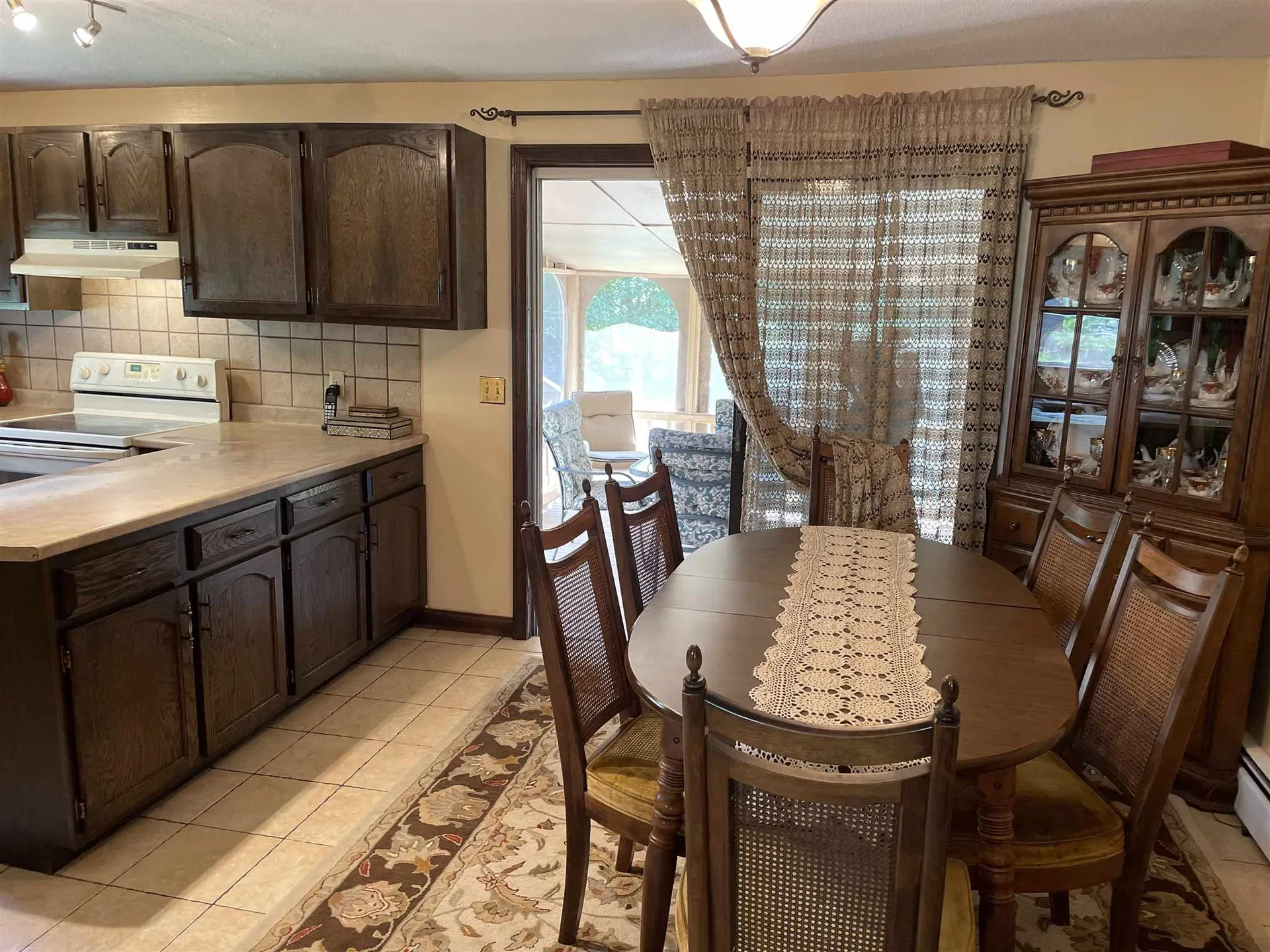 33 Brady Avenue Derry NH 03038