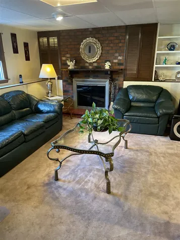 33 Brady Avenue Derry NH 03038
