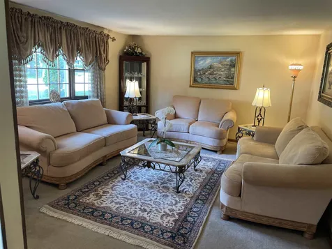 33 Brady Avenue Derry NH 03038