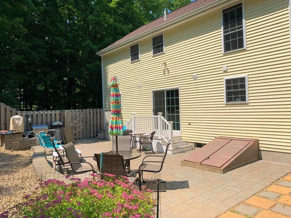 65 Wethersfield Drive Northfield NH 03276