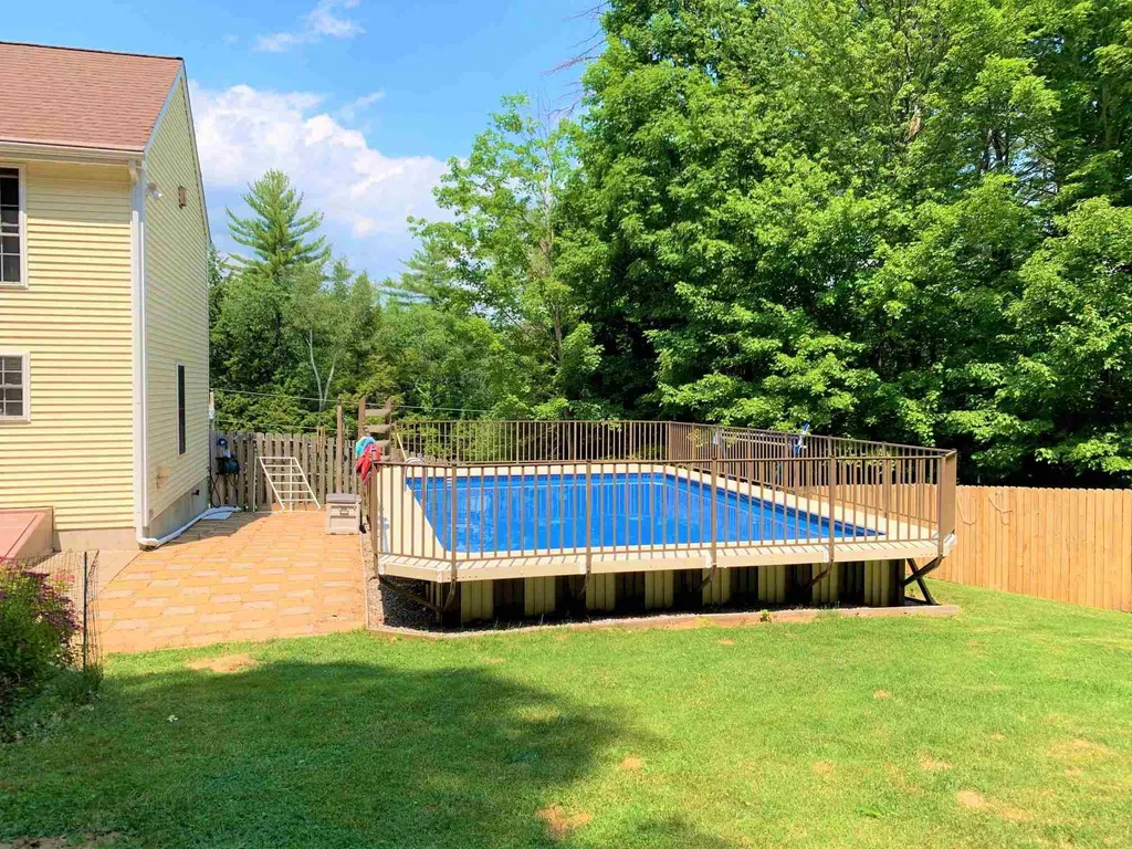 65 Wethersfield Drive Northfield NH 03276