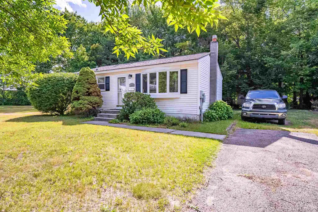 128 Sandra Circle Burlington VT 05408