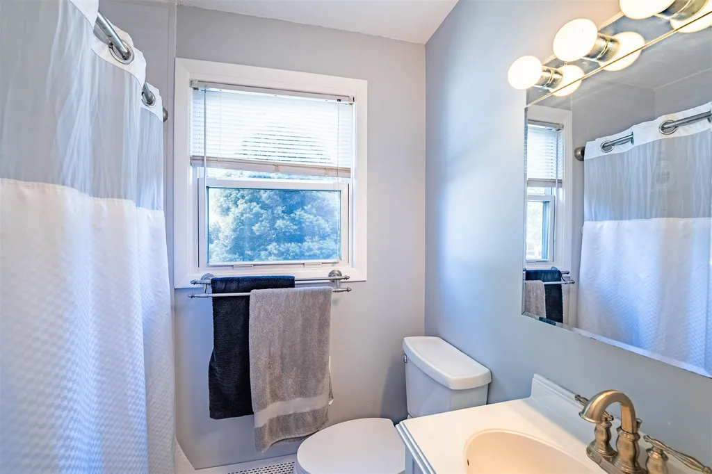 128 Sandra Circle Burlington VT 05408