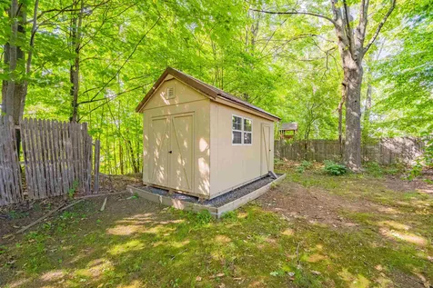 128 Sandra Circle Burlington VT 05408