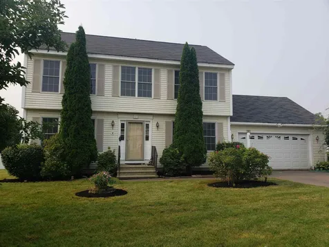 4 Normandy Way Nashua NH 03063