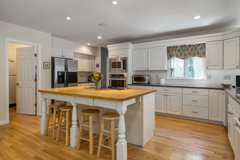 3 Fox Hill Road Durham NH 03824