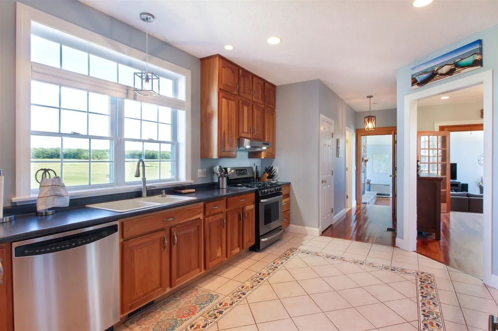 1181 West Shore Road Alburgh VT 05440