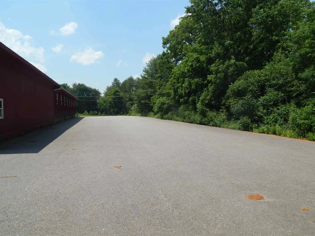 27 Sargent Street Northfield NH 03276
