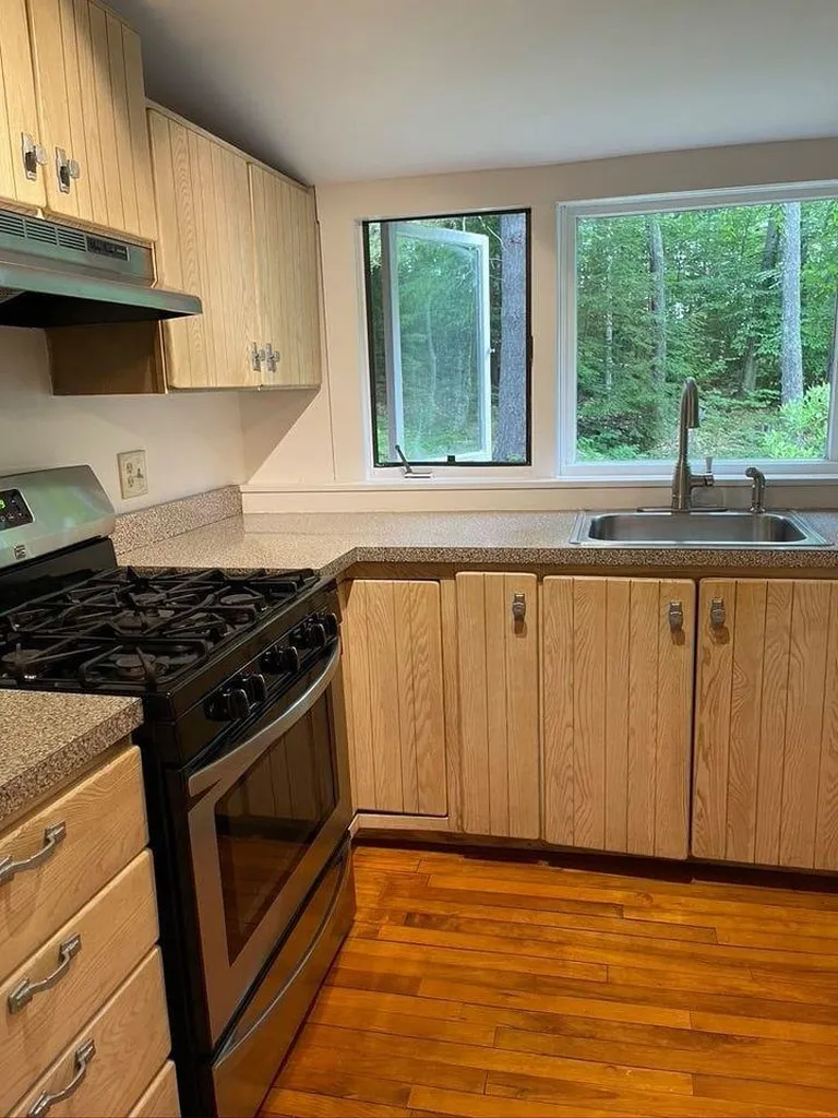 7 Pochelon Street Sunapee NH 03751
