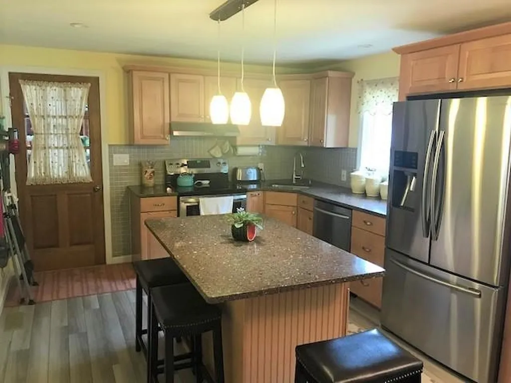 476 Ocean Road Portsmouth NH 03801