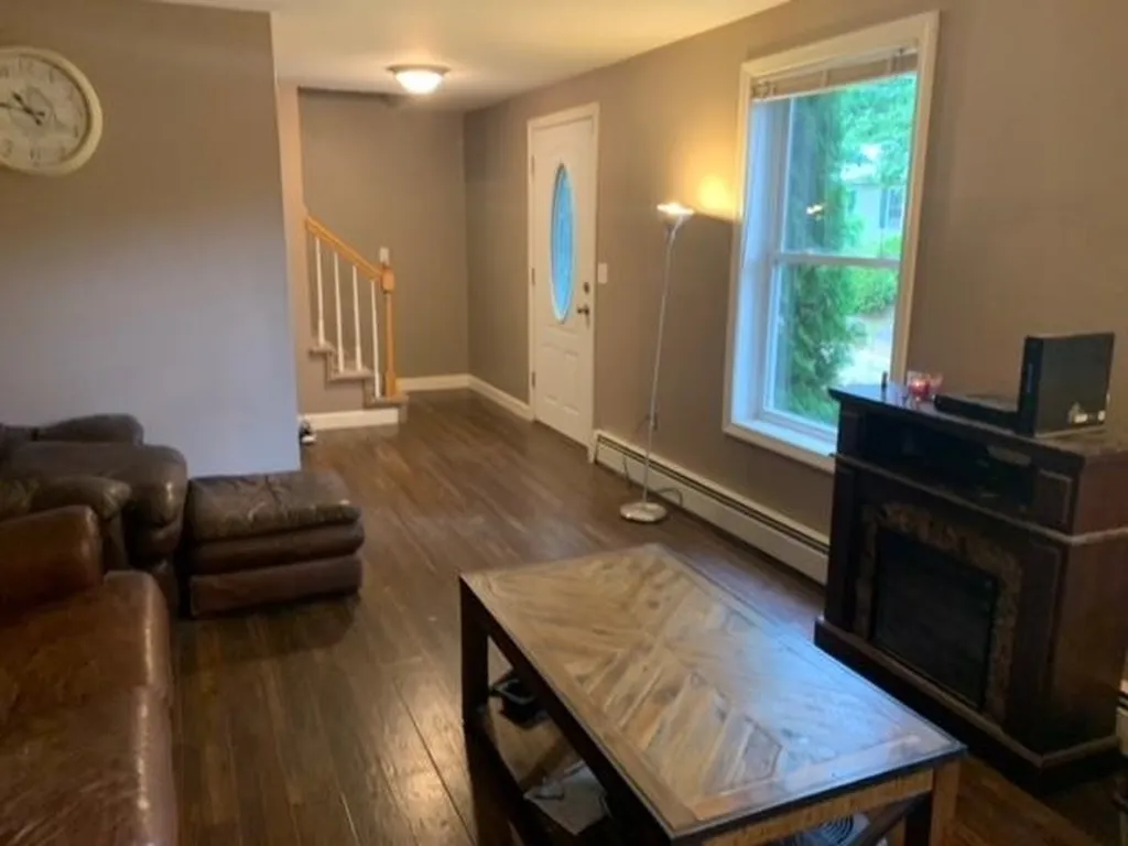 6 Bobolink Lane Hillsborough NH 03244