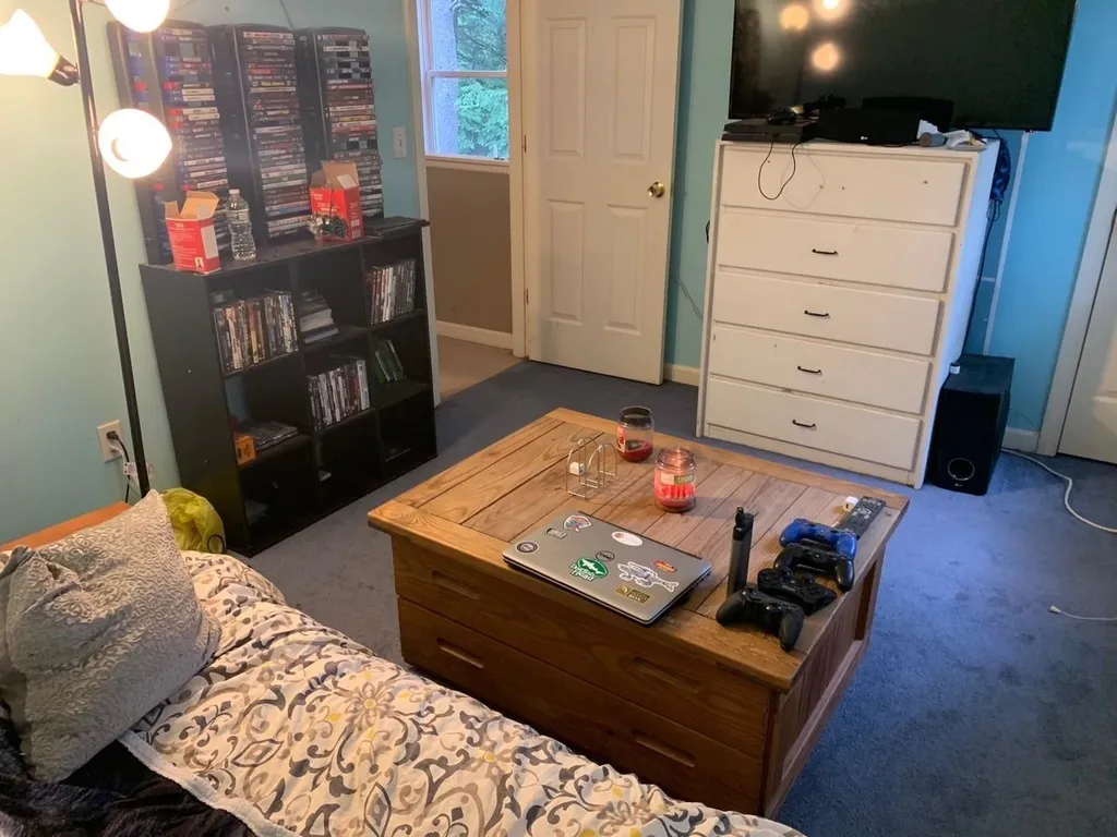 6 Bobolink Lane Hillsborough NH 03244