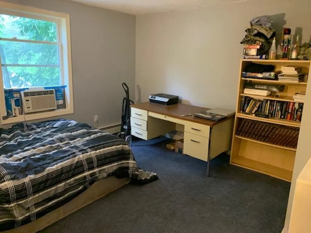 6 Bobolink Lane Hillsborough NH 03244
