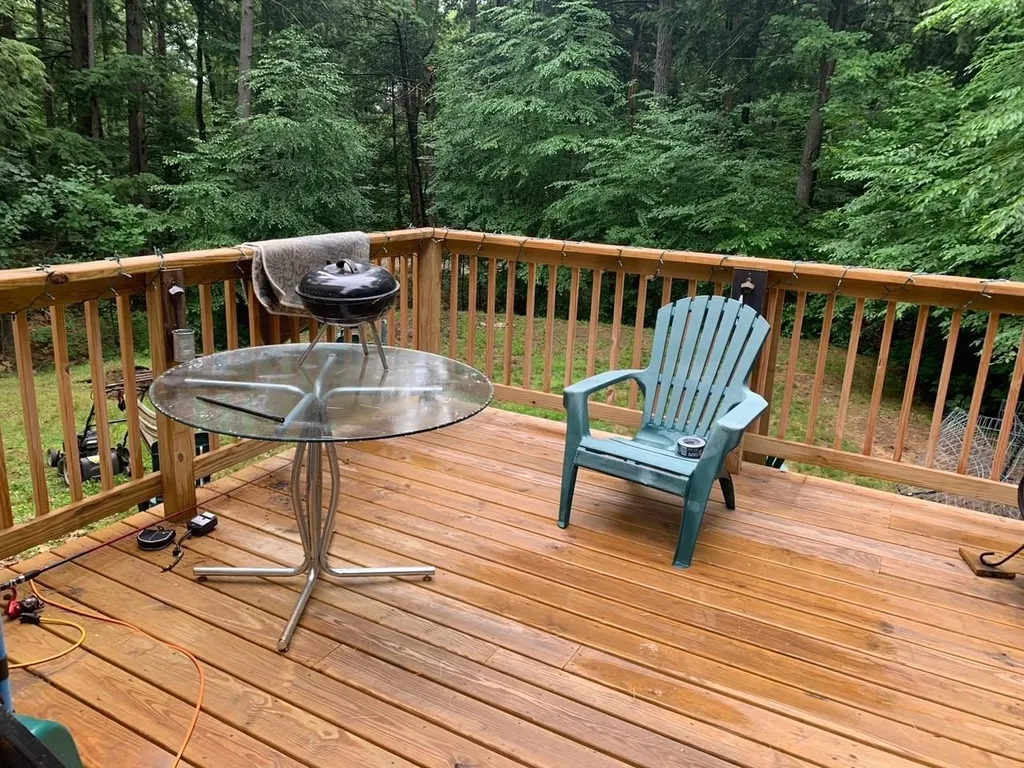 6 Bobolink Lane Hillsborough NH 03244