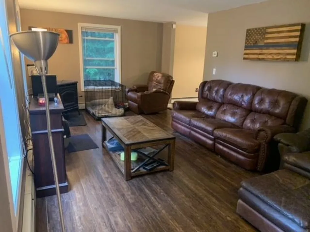 6 Bobolink Lane Hillsborough NH 03244